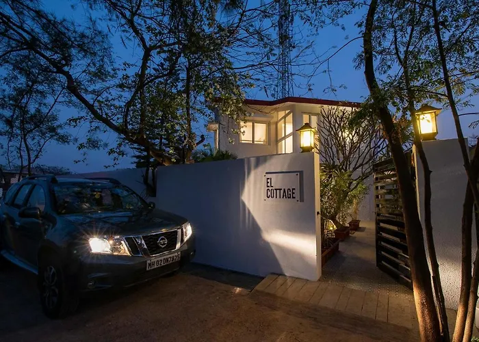 El Cottage: Scenic Colonial Retreat with Private Plunge Pool Lonavala